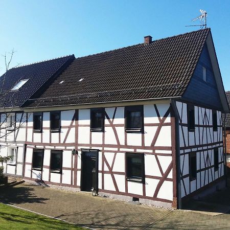 Graefrath Gaestehaus Neunkirchen-Seelscheid Екстериор снимка